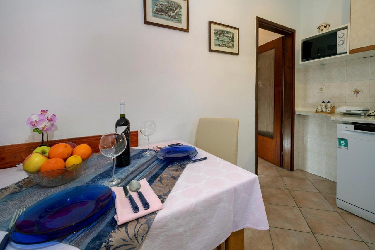 Apartman Ornela Пореч Екстер'єр фото